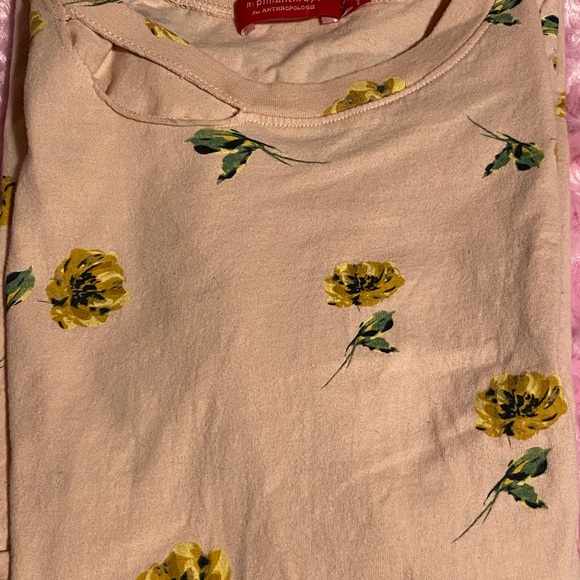 Woman's N: Philanthropy for Anthropolgie size M pink /yellow floral short sleeve - Picture 3 of 6